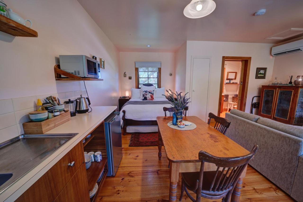 Cherry Plum Cottages พอร์ตแฟรี ภายนอก รูปภาพ